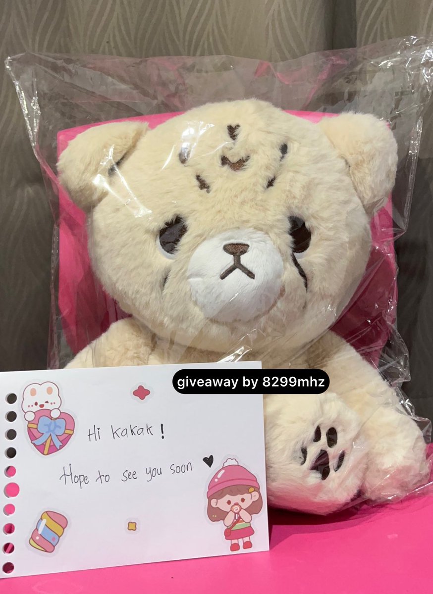 🚨🚨🚨 GIVEAWAY ALERT 🚨🚨🚨
 
cheetah lee 40cm for 1 winner!

rules: must checkout immediately after the winner announcement! (psst, i’ll pay for the ongkir &amp; pack)

how to join:
— rt &amp; like
— tag ur friend if you want!

end : 01 oct, 18:00 wib