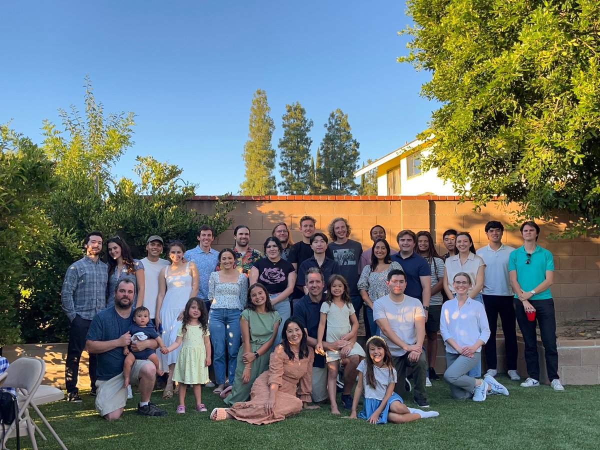 Annual lab BBQ, 2024. Kicking off the academic year by welcoming new lab members and bringing back some alums.