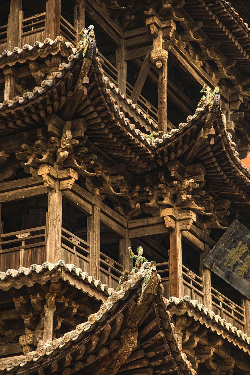 Descubre_China's tweet photo. La técnica del dougong 🇨🇳👏🏻
Se utilizó en muchas construcciones que comenzaron en el período de primavera y otoño (770-476 a. C.) para crear edificios que van desde templos hasta palacios en China.
#China #Asia #Arquitectura #Dougong #Cultura #Beijing https://t.co/1UOU5pCbuA