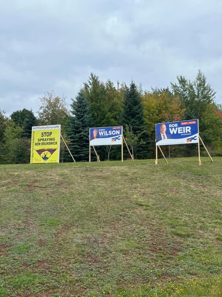 StopSprayingNB's tweet image. The first #StopSprayingNB billboard is up!
This one is located at Gunningsville Bridge and Hwy 114. 
This covers two ridings 👌🏼
#VotetoStopSprayingNB! 
#electionnb2024
@stopspayingnb has third party status.
