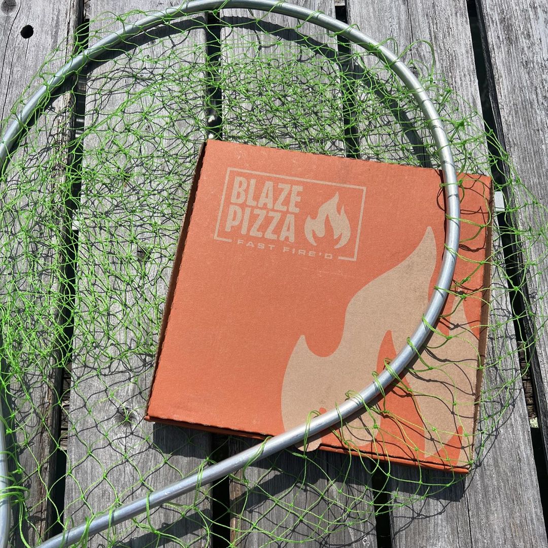 BlazePizza's tweet photo. How to catch a date with me. https://t.co/35GB9XwtDl
