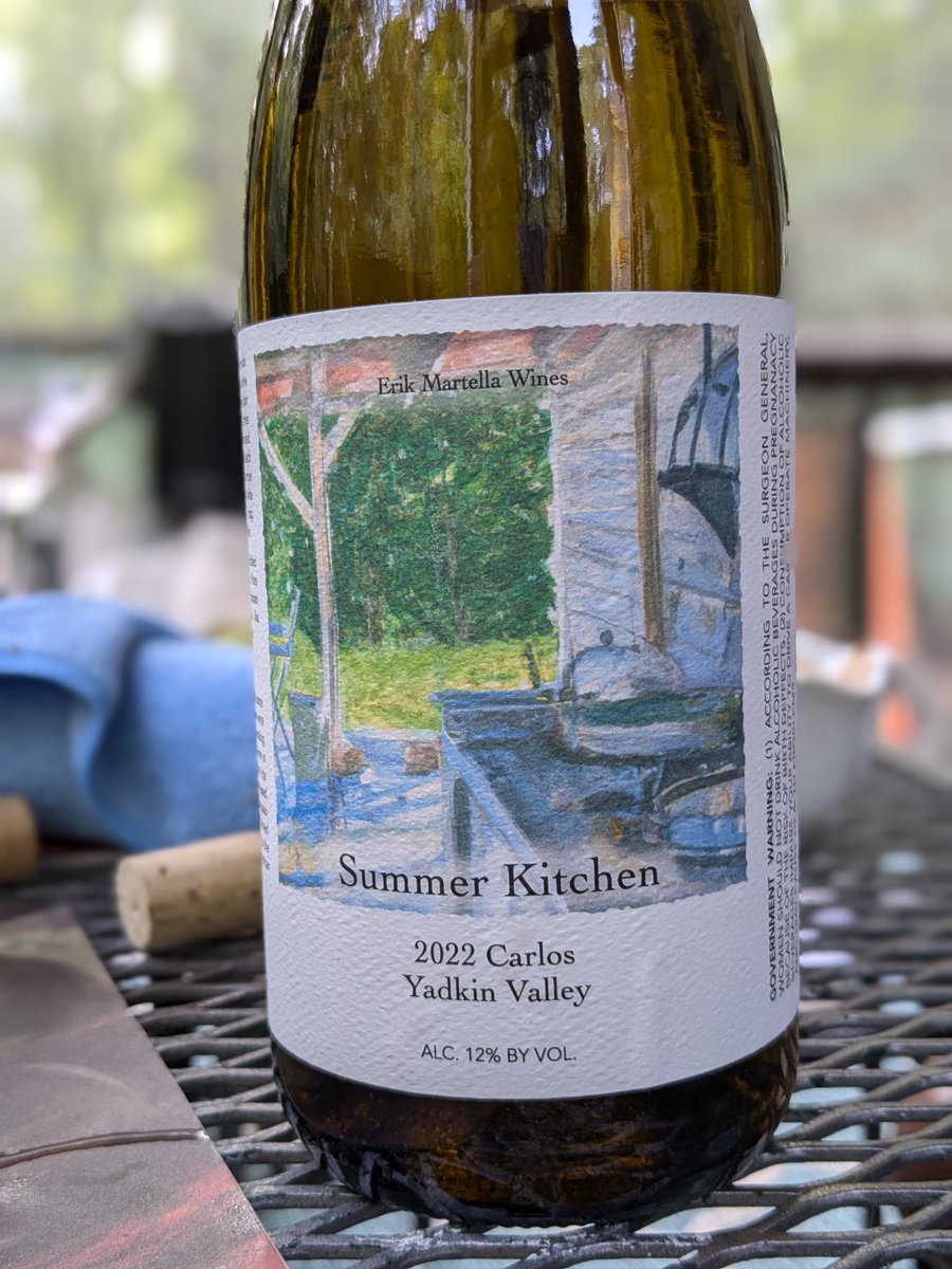 Can Muscadine grapes reach new heights in American wine? 🍇🍷 Check out our latest post featuring NC winemaker Erik Martella's innovative creations! vino-sphere.com/2024/09/erik-m…  #muscadine #ncwine <a href="/ncwines/">North Carolina Wine</a> <a href="/TabletopMediaGp/">Tabletop Media Group</a>  <a href="/LadySadie66/">Sadie Skipworth</a>