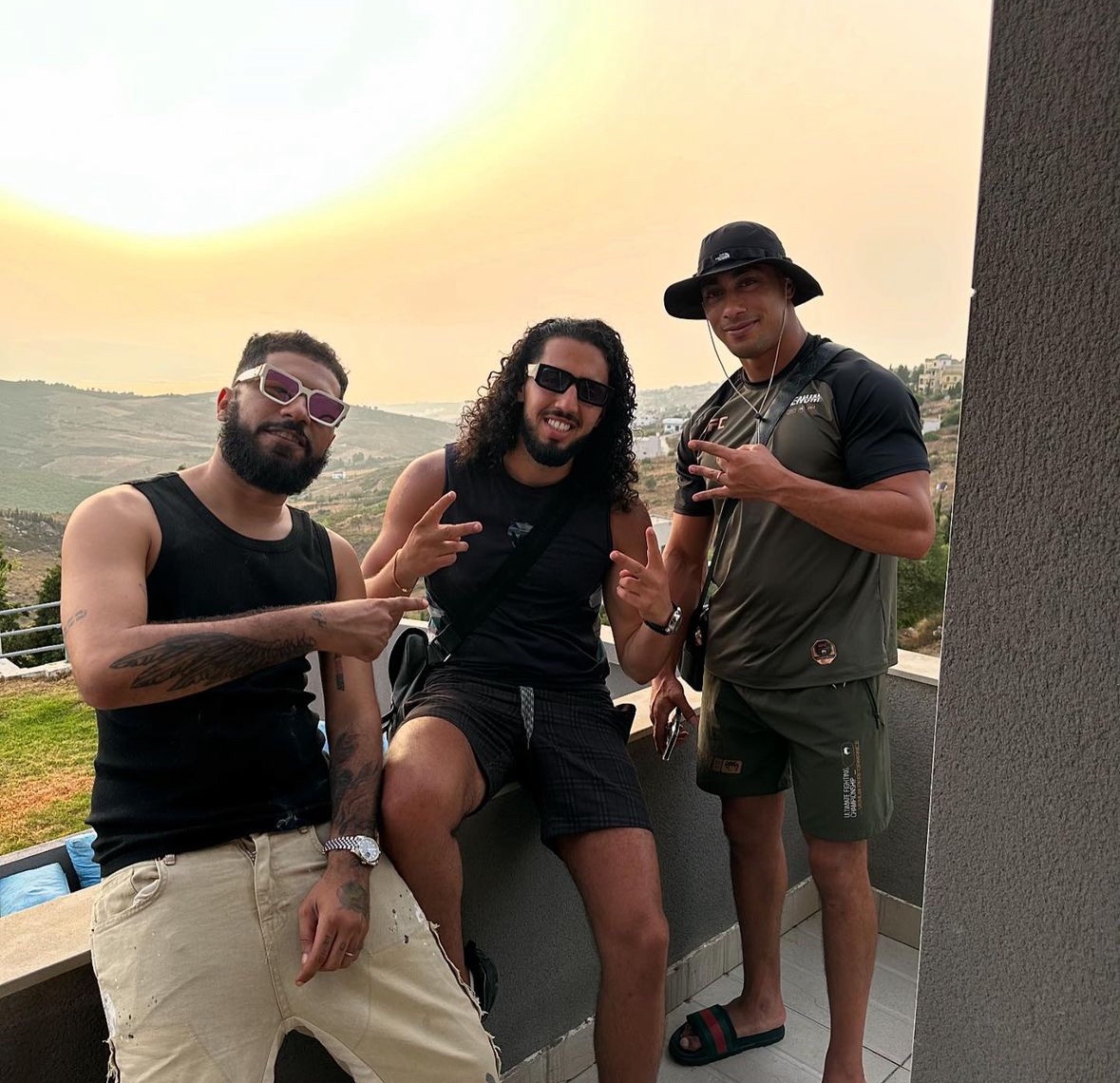 ShadesFrance's tweet photo. 🚨LAZER MMZ annonce les premiers noms des artistes présents sur le projet 100% MAROC !! 🇲🇦 

"MOCRO STAR’S"

Avec :
▫️MAES &amp; ELGRANDE TOTO
▫️ZAMDANE
▫️KEKRA
▫️LARTISTE
▫️BABY GANG
▫️MOHA K
▫️TAGNE &amp; LWIND
▫️BO9AL https://t.co/484zB9bGal
