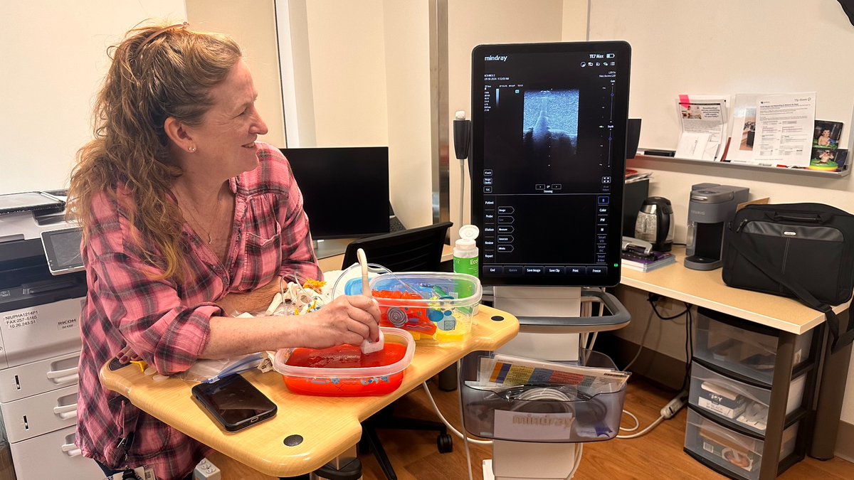 “Spot the Eiffel Tower!” - Dr. Farrell cooking up gelatin blocks for our upcoming POCUS gamification session, thanks to <a href="/NeoPocusCollab/">National Neonatal POCUS Collaborative</a> <a href="/maywchen/">May W. Chen</a> for sharing your creativity with us! <a href="/KCHKids/">Kentucky Children's</a>