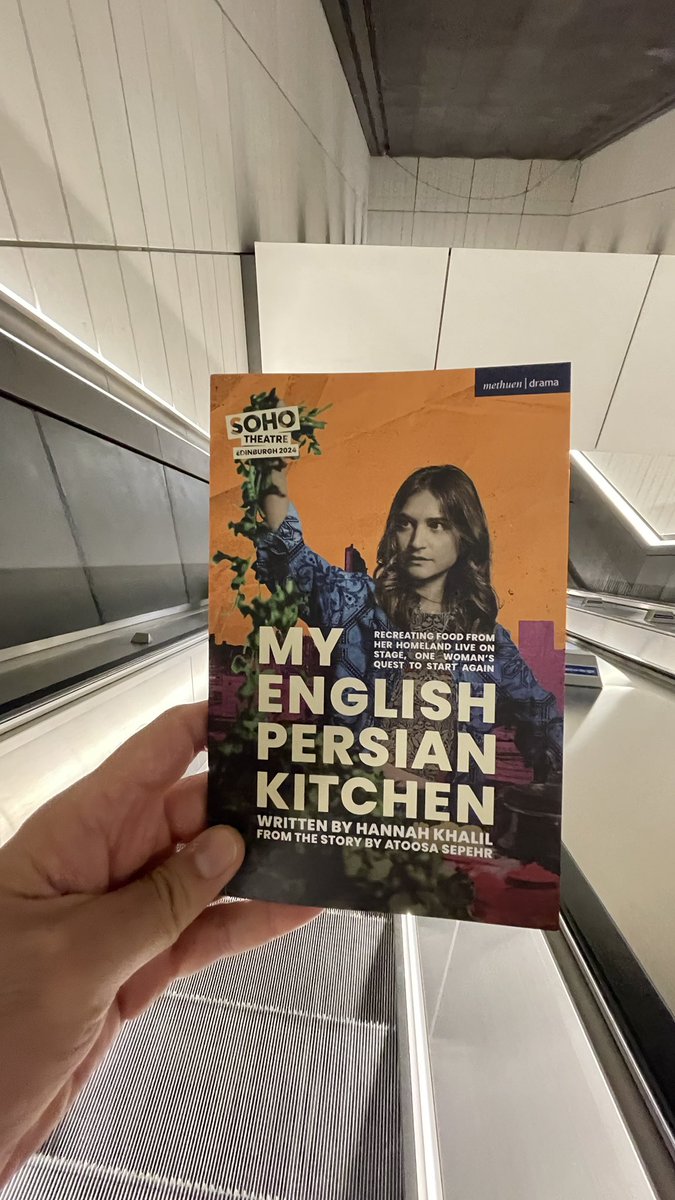 .<a href="/vickiberwick/">Vicki Berwick</a> and I LOVED My English Persian Kitchen by @hannykha - so beautifully written, produced + performed! <a href="/AtoosaSepehr/">Atoosa Sepehr</a> <a href="/nefar_isa/">Isabella Nefar</a> <a href="/sohotheatre/">Soho Theatre</a> #theatre 👏🏾👏🏾🙌🏽✨