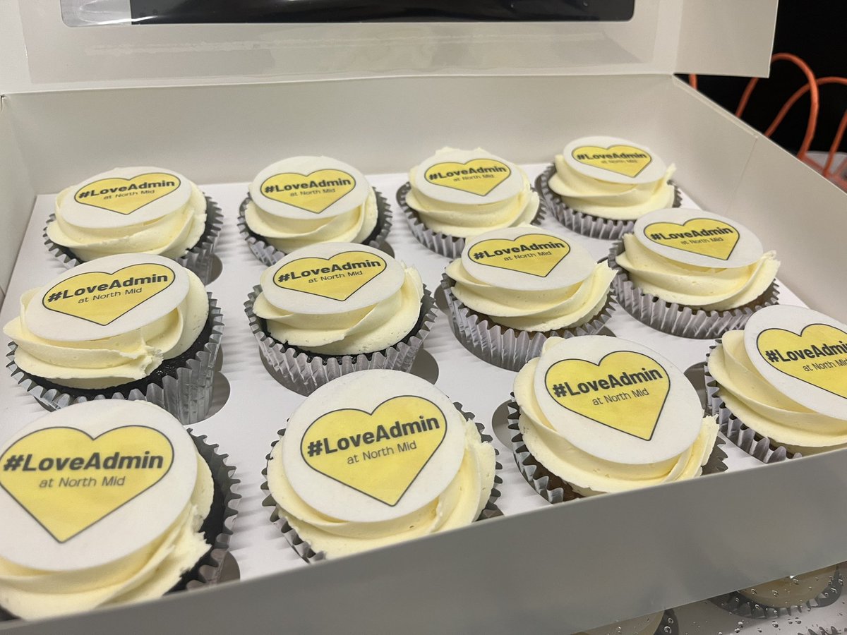One of many visits carried out to our amazing Admin and Clerical teams and individuals today in celebration of #LoveAdmin week 2024 by <a href="/Quratulain___/">Qurat Ul Ain</a> and Forhad @NorthMidNHS 💛