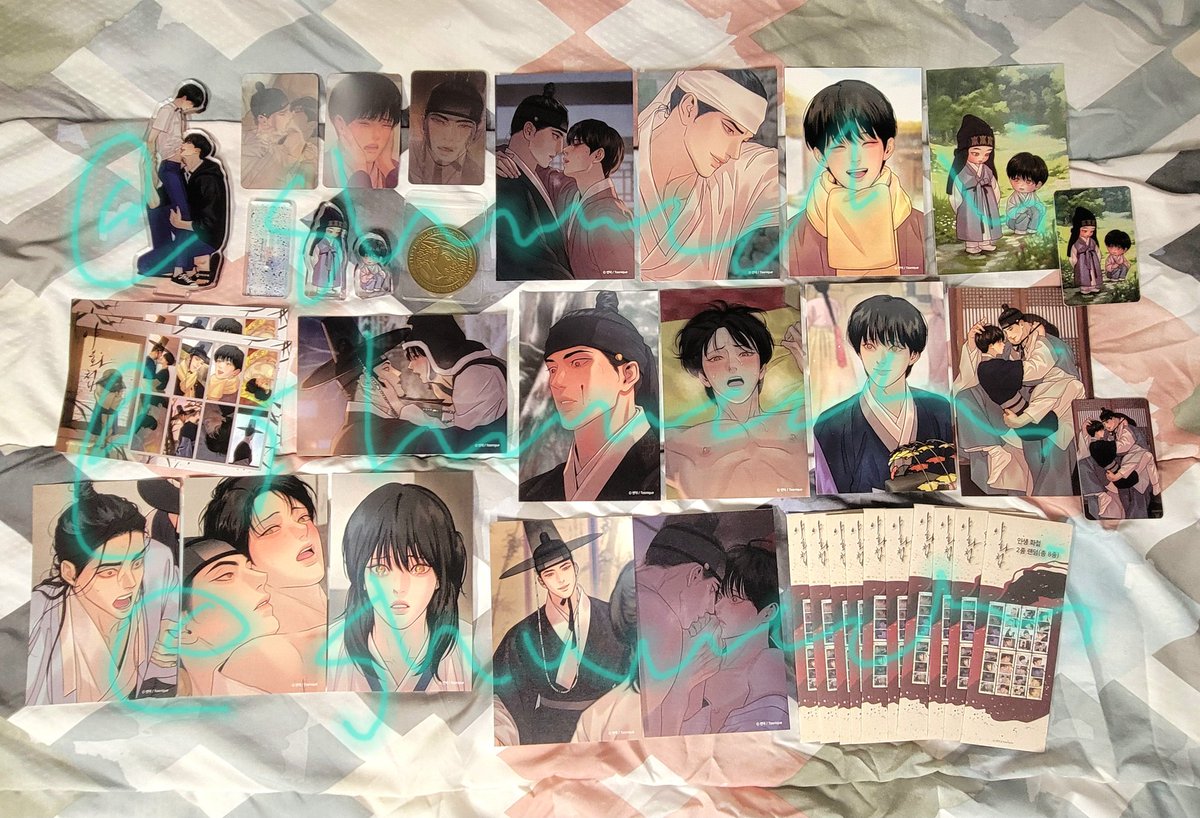 Shuucchi001's tweet image. My POTN merch has made it home 😍 

#PainterOfTheNight #POTN #blmerch #야화첩 #Toonique