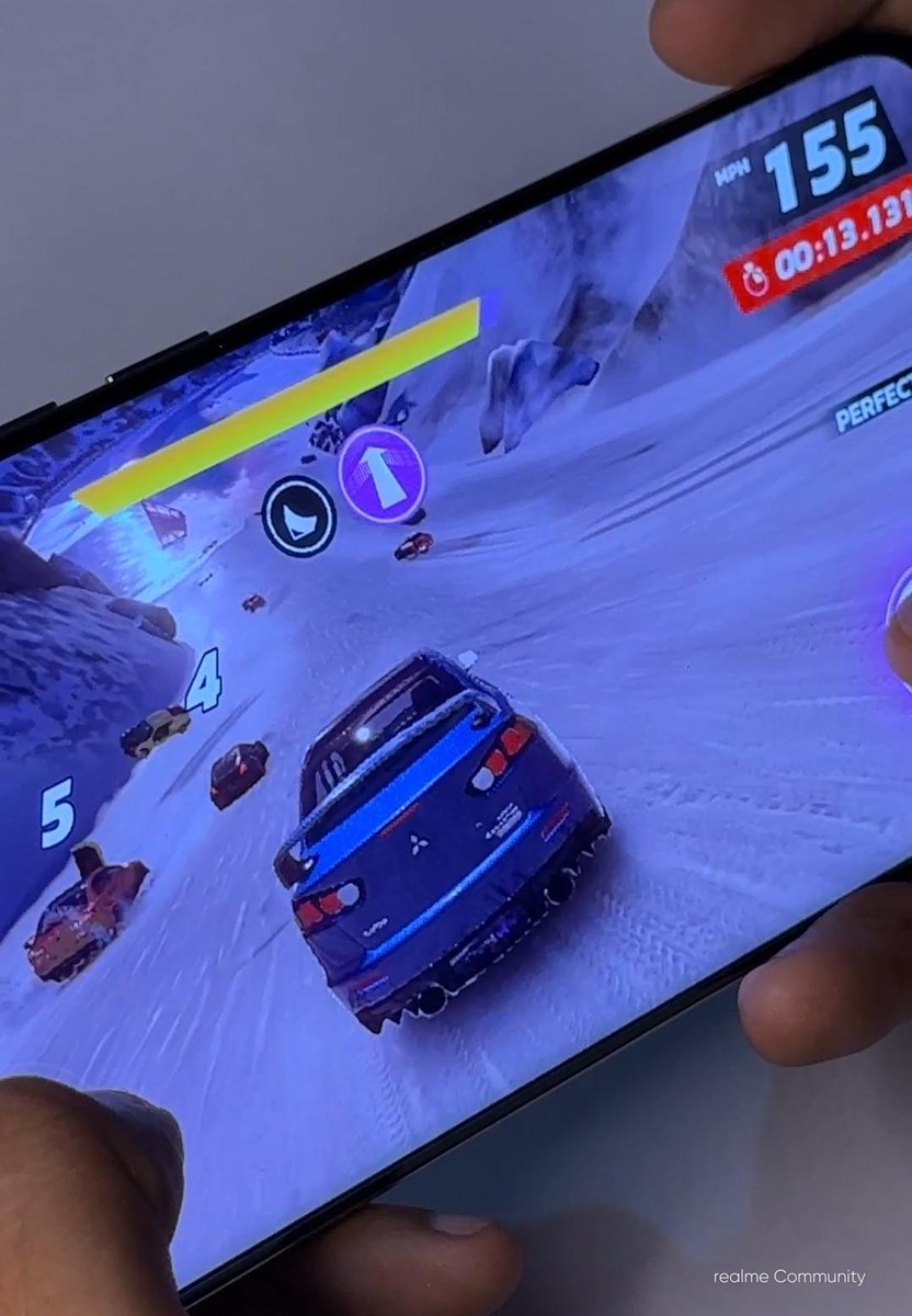 Sumaira_tweets's tweet photo. The realme P2 Pro excels at managing heat, whether during heavy gaming, multitasking, or rapid charging. The Stainless Steel Vapor Cooling System is exceptional at keeping the device cool. The realme P2 Pro is a solid choice that delivers both performance and comfort. https://t.co/NPXb5y3F6Q