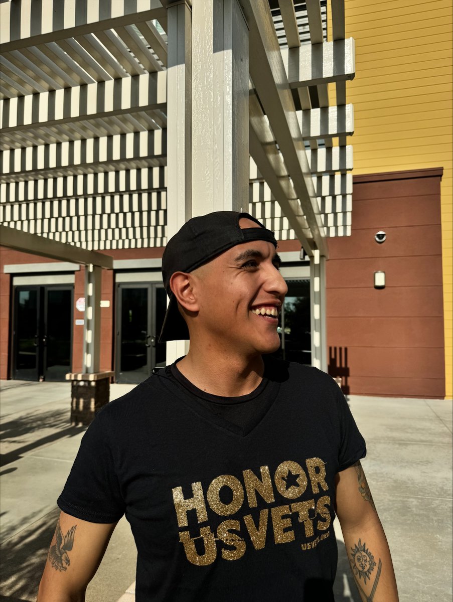 “U.S.VETS has shown me there are individuals who do understand and there’s plenty of help here for us to be able to express ourselves,” says Juan Hercules, 29, a Marine veteran now at U.S.VETS Inland Empire.
#servingthosewhoserved
#honorusvets