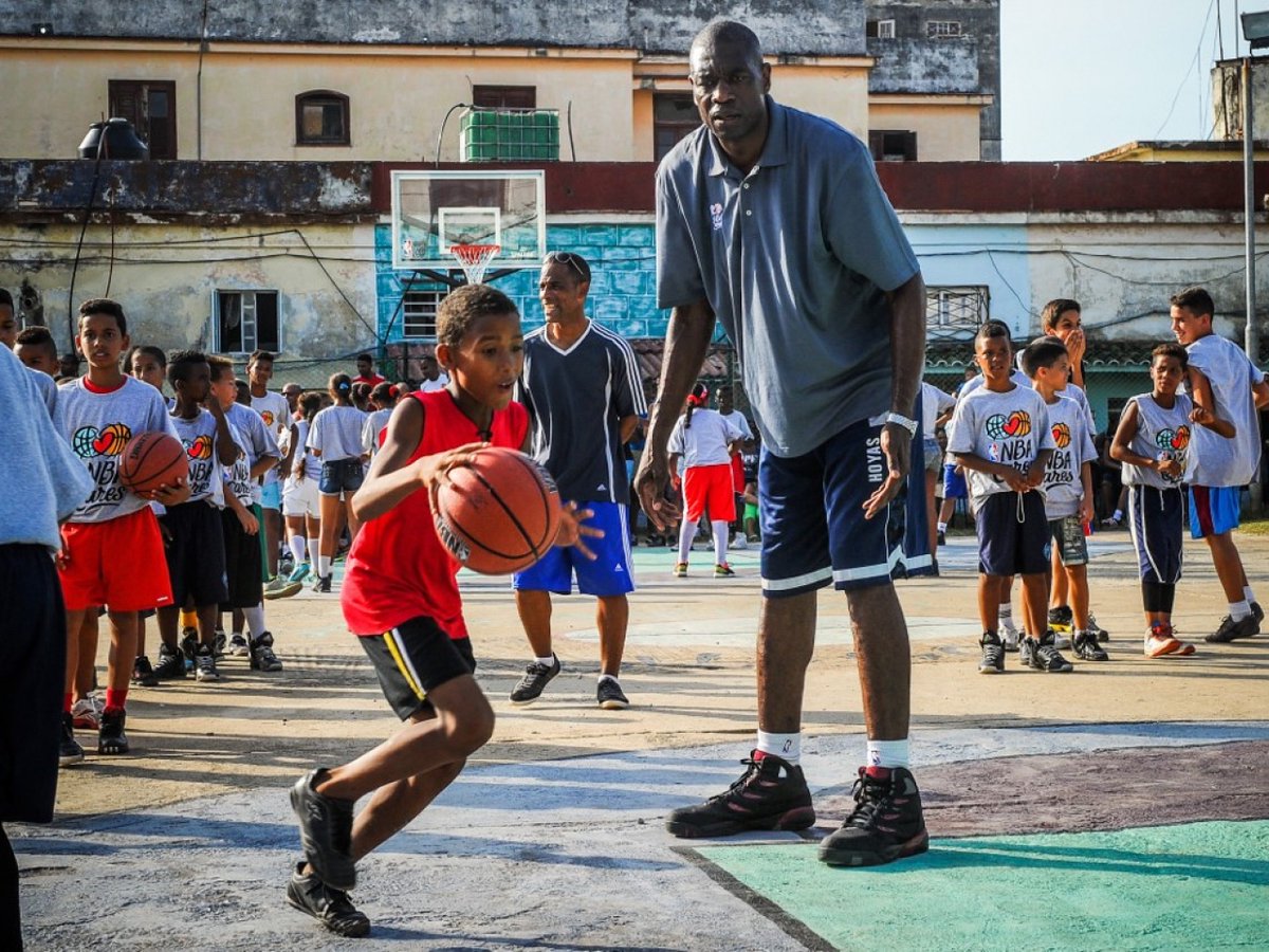 Today a legend has passed away. Dikembe Mutombo was a legend of the game in the NBA and a legend of the Democratic Republic of Congo. He has inspired and given hope to an entire generation of young Congolese people all over the world. We grew up watching the NBA, because of him.