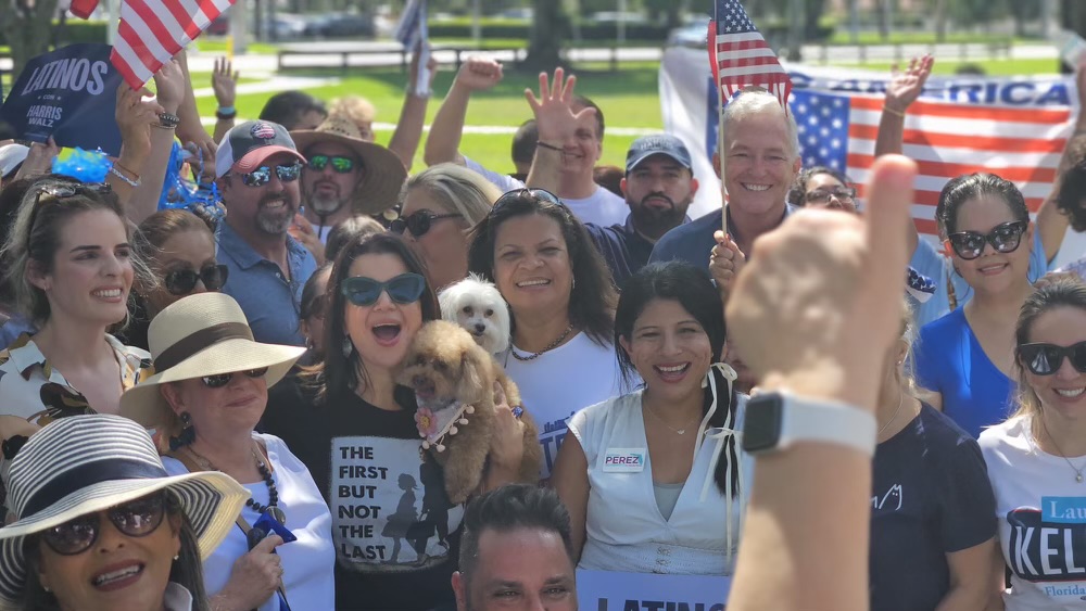 It was great to join the <a href="/KamalaHarris/">Kamala Harris</a> Karavan, and candidates <a href="/Kelley4Florida/">Laura F. Kelley</a> ,<a href="/MarisolZenForPA/">Marisol Zenteno</a>, <a href="/PhilEhr/">Phil Ehr</a> and the fantastic <a href="/ananavarro/">Ana Navarro-Cárdenas</a> for "Nicaraguans for Kamala."
The Hispanic community is fired up and ready to vote!
#TakeBackFlorida