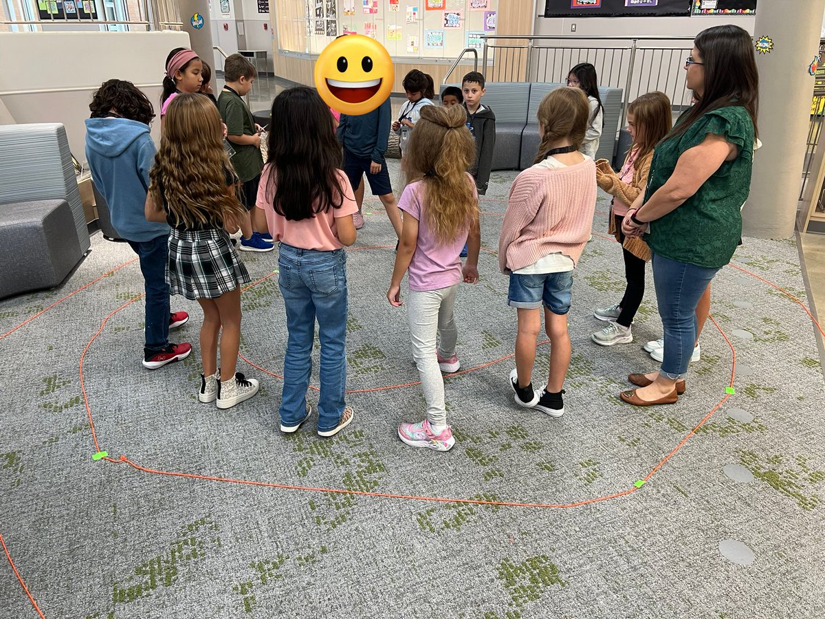 MrsDeLeon3's tweet photo. We used rings on the library floor to learn about Rings of Responsibility. Students identified examples of taking responsibility for themselves, their communities, and their world as digital citizens! @ComalDL #growinggreatness #todayatcces https://t.co/muxEZwbvBH