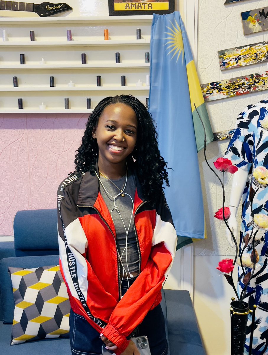 Baurice4Ever's tweet image. Thanks for taking the time to hang out. It was great catching up! Meet with @iss_beniii - she is a genius tho.❣️. Thanks for the visit once again dear 🙏. #BauriceFashion #VisitOurShowroom💎