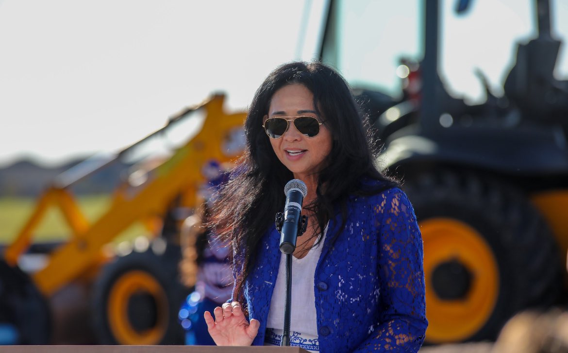 Rebecca Brown tweet media