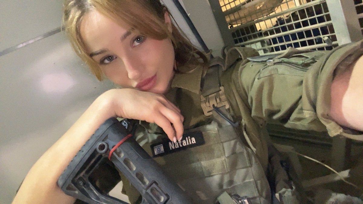 nataliafadeev's tweet photo. 🚨The land incursion has begun! 
our men have officially gone into Lebanon, please take a minute to pray for their safe return and that their mission is successful.

may G-d protect the IDF! 🇮🇱 https://t.co/v5nggk9p09