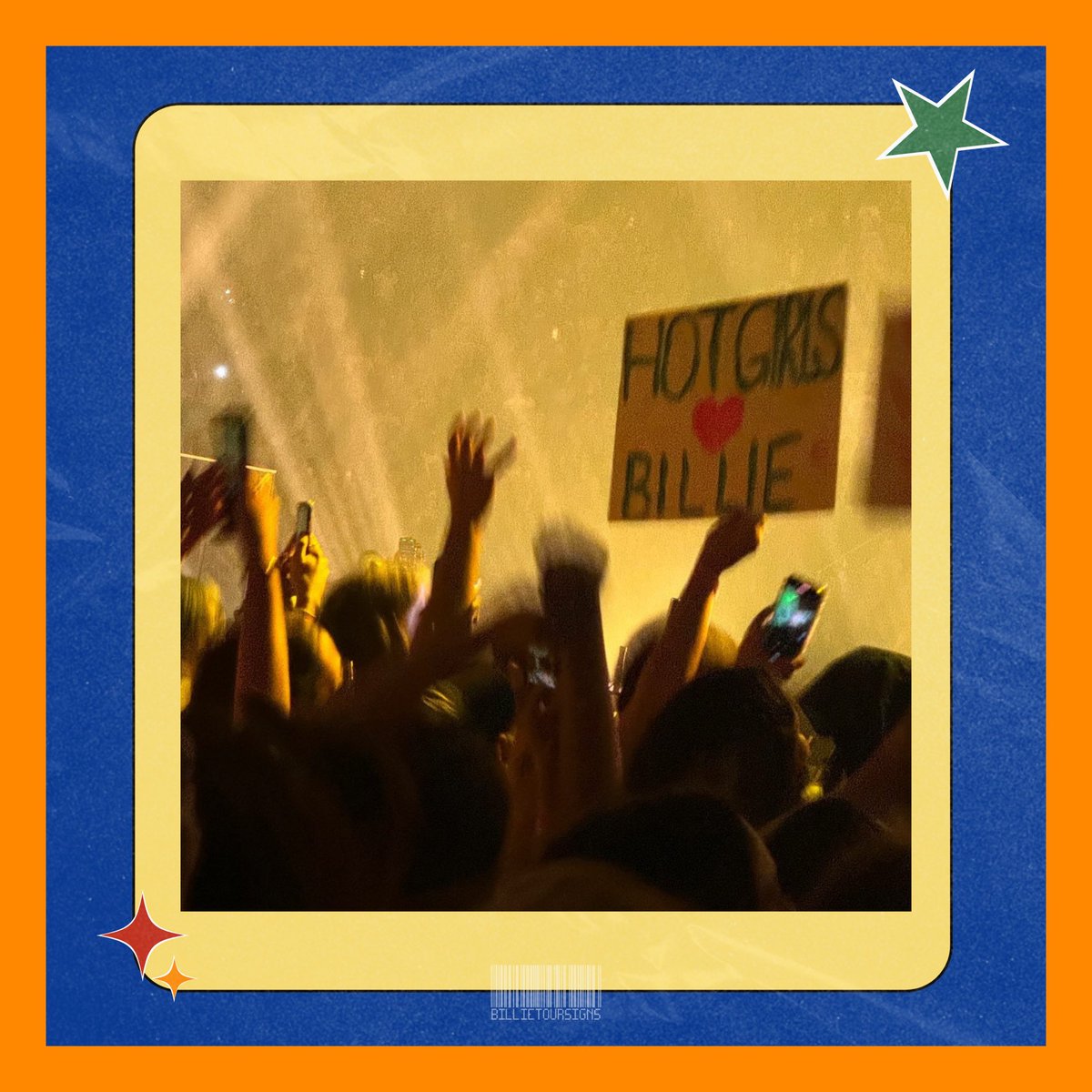 #HARDANDSOFTQuebec: A sign spotted in the crowd during last night’s show in Québec City, QC.

— Via Matty Peacock