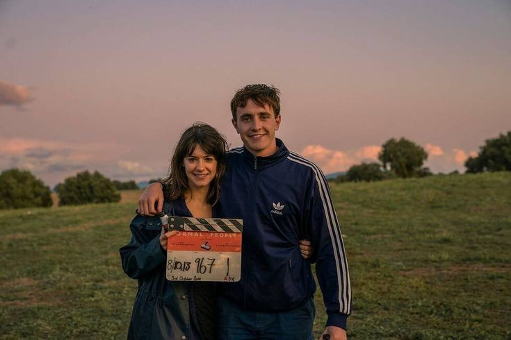 TheCinesthetic's tweet photo. daisy edgar-jones and paul mescal on the set of normal people, 2019 https://t.co/704OerqUWZ