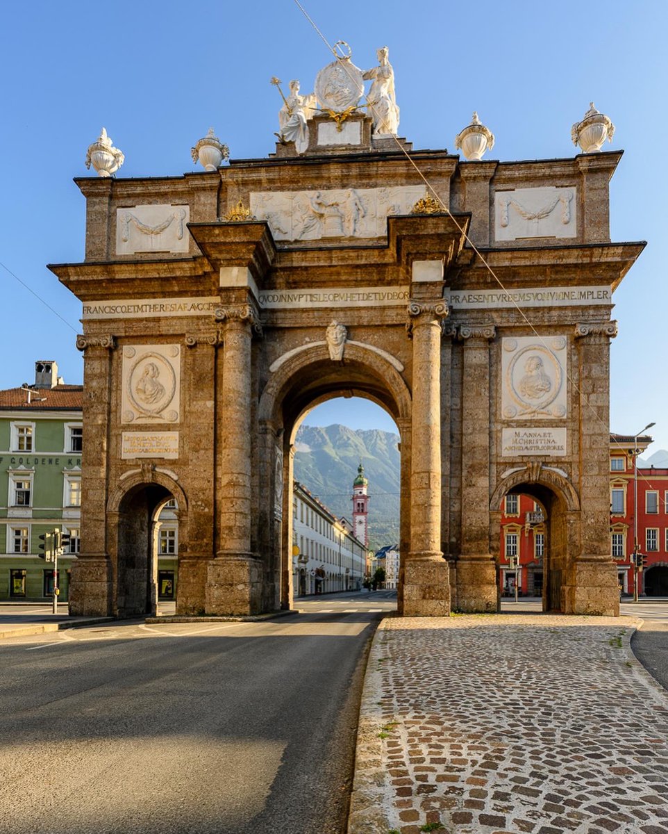 InnsbruckTVB's tweet photo. Glimpses of of the royal Austrian history throughout Innsbruck ✨

📸: Markus Mair #myInnsbruck https://t.co/LFrC9E98RE