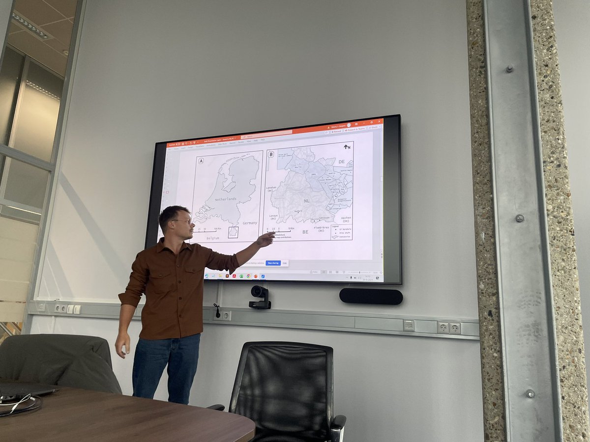 TUD_AppliedGeo's tweet photo. Today, at our #ScienceMeeting, we had a full house to listen at the results from Jasperโs (@Maars_Jasper ) project. He has worked on analysing the #uncertainty that different sources of #geodata bring to the construction of #geomodels. https://t.co/YHo2SpItf4