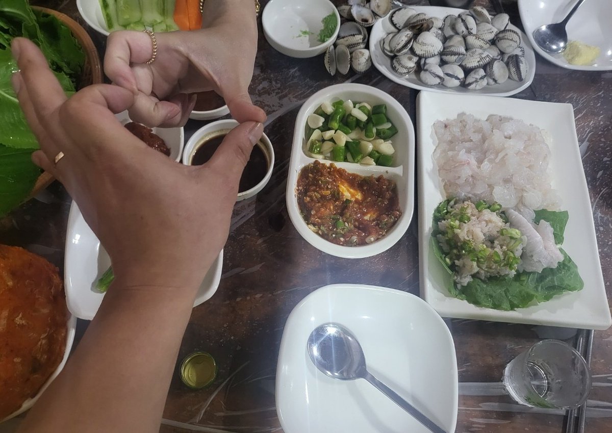 구구와 둘이여도 좋아. 셋이면 더 좋아?