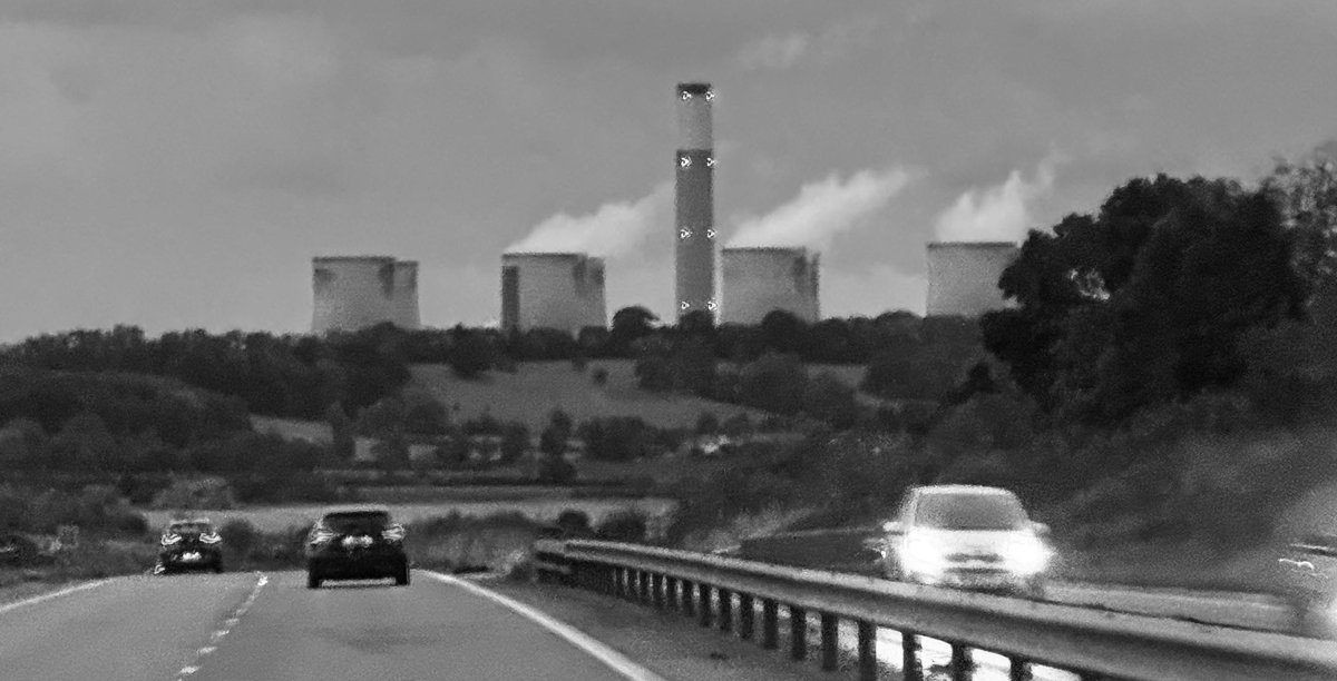 30 September 2024  15:35   Ratcliffe power station Unit 4 - OFF LOAD. The End.