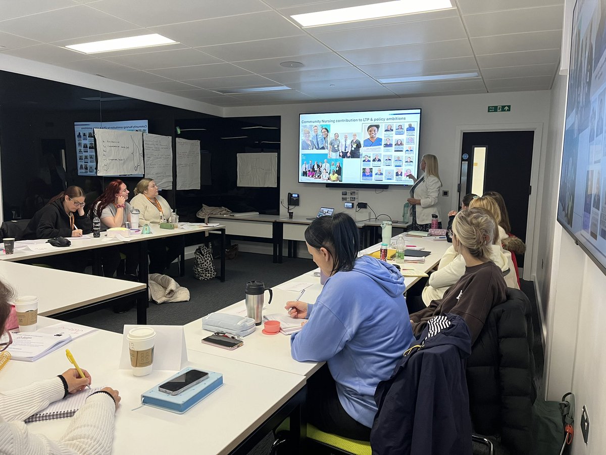 Thank you <a href="/SamSherrington/">Sam Sherrington RN DN QN FQNI MSc 💙</a> for sharing your passion and enthusiasm for all things policy related and DN to the newest cohort of DN apprentices <a href="/HelenRigby18/">Helen Rigby</a> m