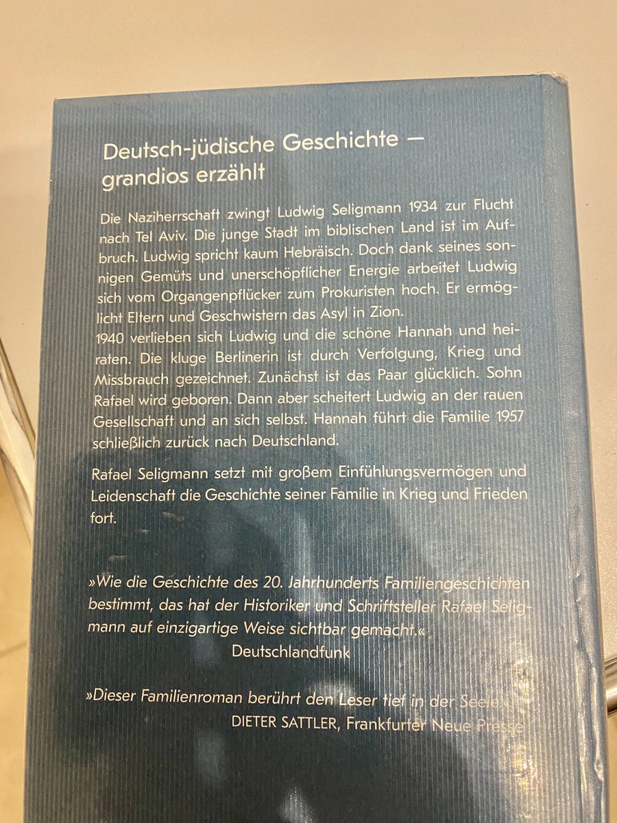 Annabaesle's tweet photo. Band 2 der Familientrilogie, der mir noch besser gefiel:
das Leben und Überleben im #TelAviv der 1930/1940iger Jahre.
#Antisemitismus
#Seligmann
#RafaelSeligmann
#HannahundLudwig https://t.co/K7D98EPXPf