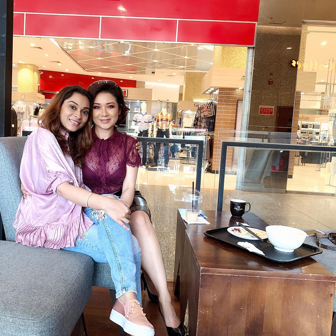 Happiness is meeting old friends after a long time. #friend #friendship #FriendshipGoals #meeting