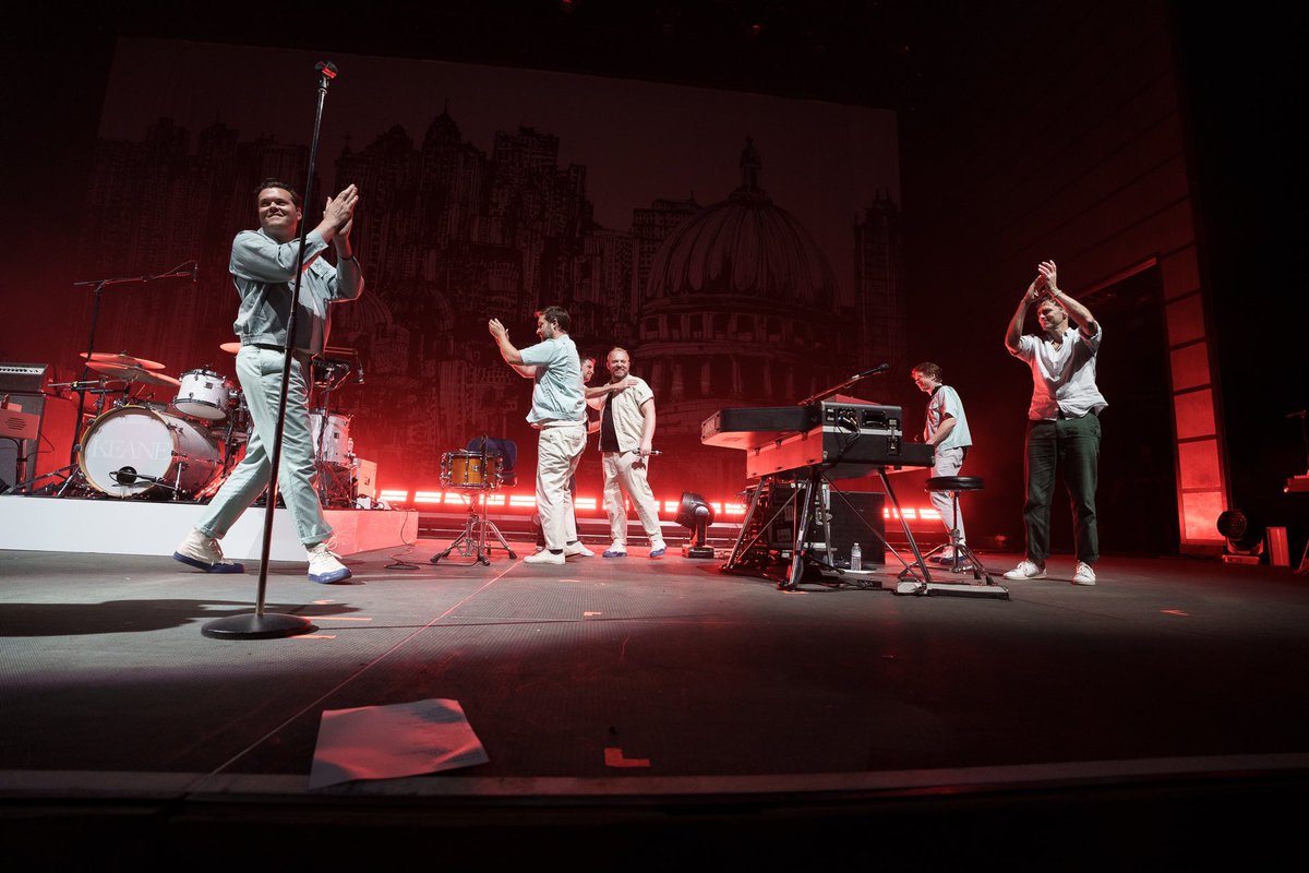 E_E_'s tweet photo. We’re back home and thinking back on the last month in North America - our longest ever tour.

We’re so grateful to @keaneofficial band, crew and fans for their kindness towards us, and to our own @samantha_simm_ &amp; TJ Young for their tireless work keeping the show on the road 🩶 https://t.co/t27zqABKah