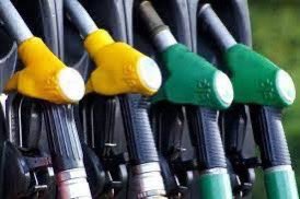 #Carburants⛽️⛽️⛽️
Les prix des carburants au 1er octobre prochain devraient être les suivants;
Super sans plomb : 1,79 € soit - 5 cts
Gazole : 1, 65€ soit - 1ct 
Bouteille de gaz : 22,7 1 € au lieu de 21,84 € soit + 0,87€
<a href="/guadeloupela1e/">Guadeloupe la 1ère</a>