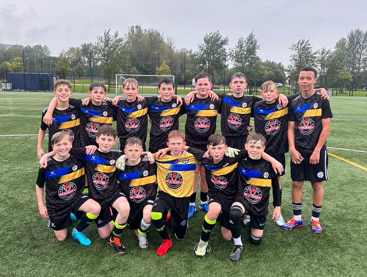 A fantastic win today for our Year 9 footballers as they recorded a resounding 7-0 victory over Breda Academy! 

Goalscorers: 
Conor McKinley ⚽️ ⚽️⚽️
Frankie McCandless ⚽️
Roghan O'Neill ⚽️
Noah Savage ⚽️⚽️

A great team performance to start their Belfast Cup campaign! 🌧️ 🔵🟡