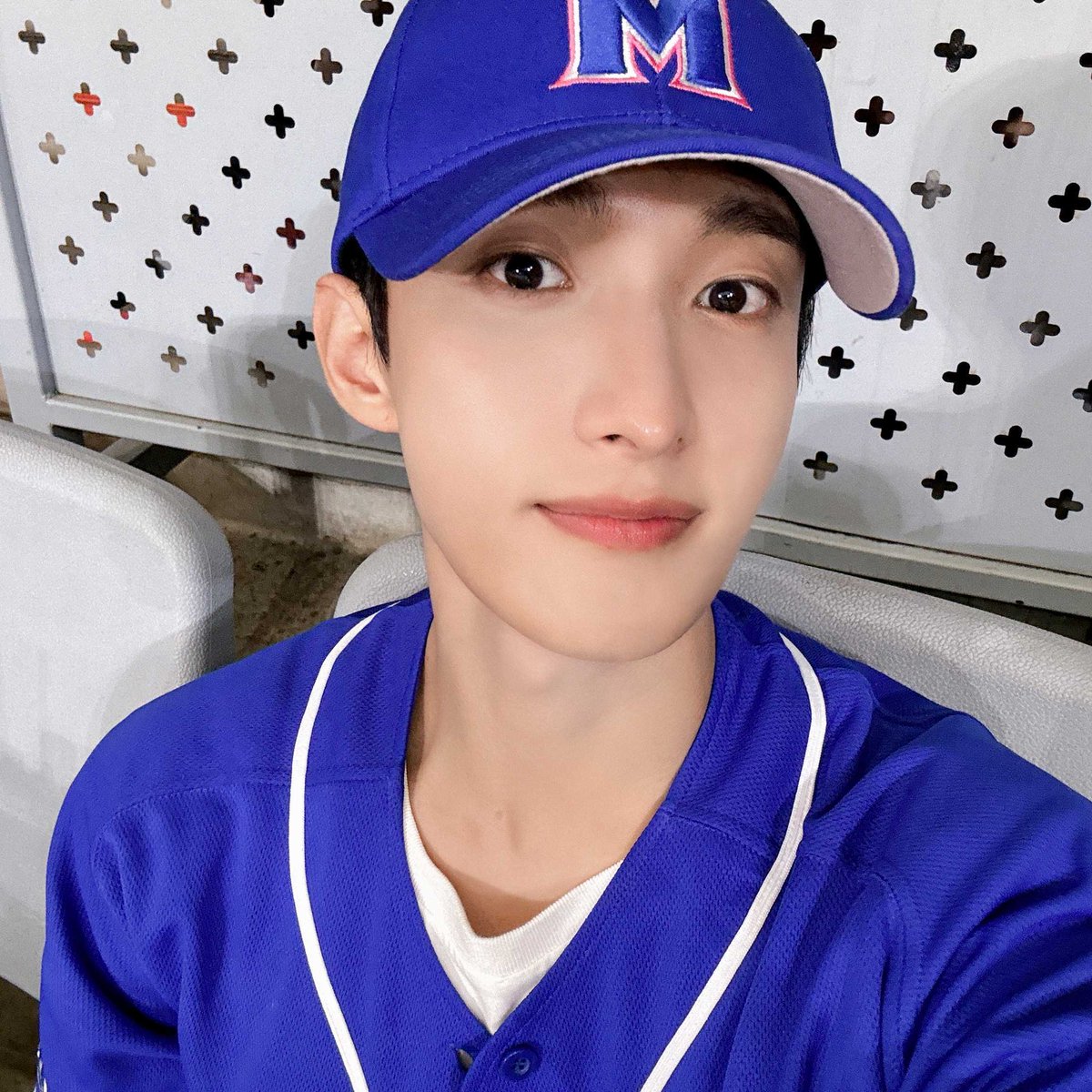 [17'S 도겸] #최강야구

최강야구 찐팬이자 야구를 정말 사랑하는 
도겸이였습니다🐶

#최강야구_100회맞이
#구속_100km⚾️
