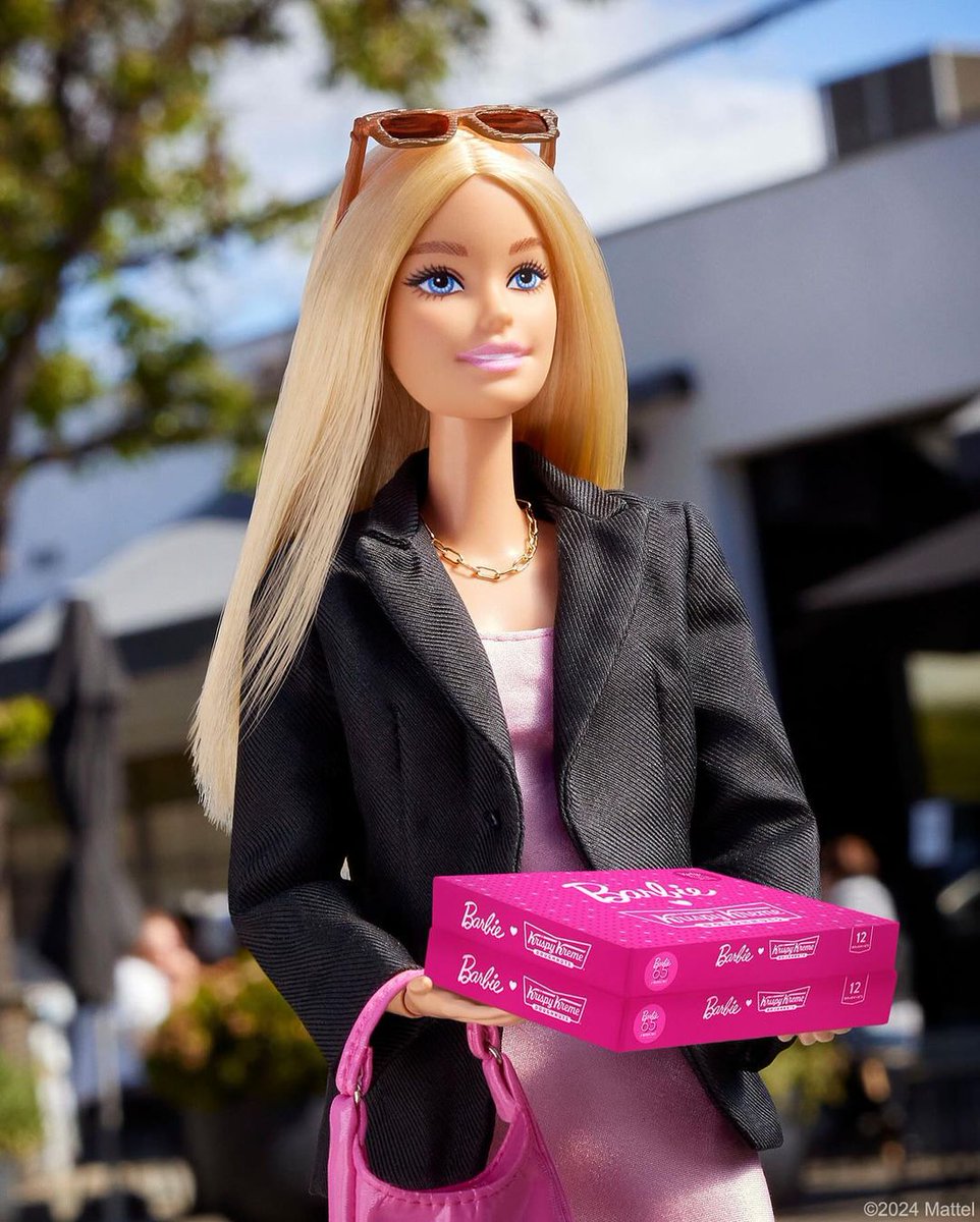 For everyone who’s procrastinated up until now…this is your LAST CALL to try our Barbie Krispy Kreme collection. ✨

Available thru today, 06/10 while supplies last.