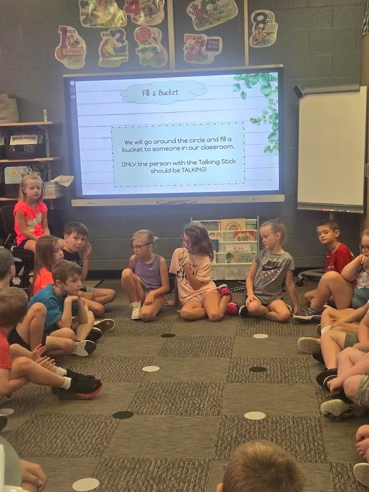 CuivrePark's tweet photo. Working hard to be kind to others! We earned a dance party for meeting our weekly class goal! - Mrs. Groff #cpepride https://t.co/94sUnoMtnM