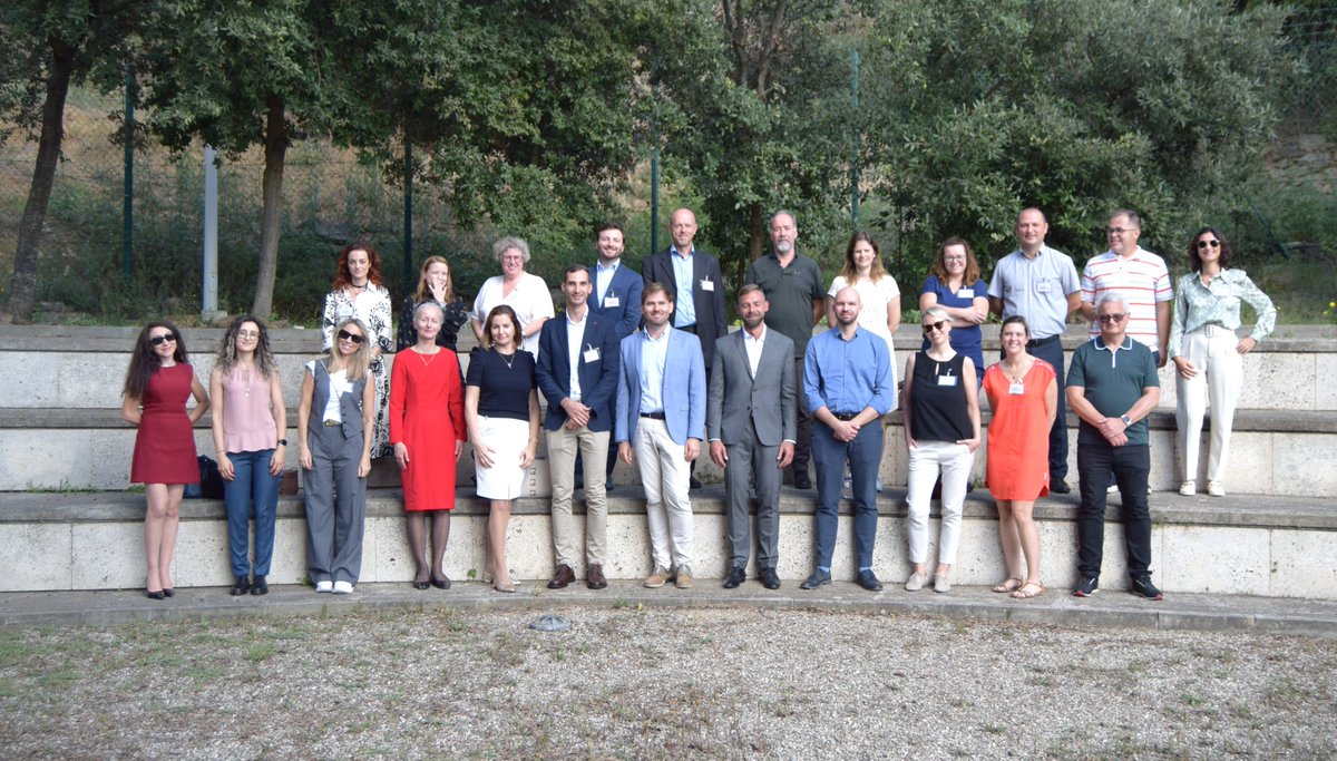 Esc_Judicial's tweet photo. Hoy han empezado las sesiones del grupo de intercambio de representantes judiciales de 🇬🇷 🇮🇹 🇩🇪🇧🇪🇬🇧🇷🇴🇫🇮🇨🇿🇸🇰 y 🇭🇺que dentro de #refj @EJTN_eu, donde participa la @Esc_Judicial del @poderjudiciales, ofrece una inmersión en el sistema judicial español y sus principales colaboradores https://t.co/HY6QZdtHsm