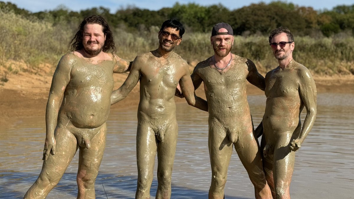 PeterMarcus313's tweet photo. I @PeterMarcus313 had a great time at @Dragonflytex's Love Bizarre weekend! The group clay bath was especially fun w/ @reasonableorgy @ReneCook_Tantra! #petermarcus #dragonfly #campground #claybath https://t.co/9bCTcxq34U