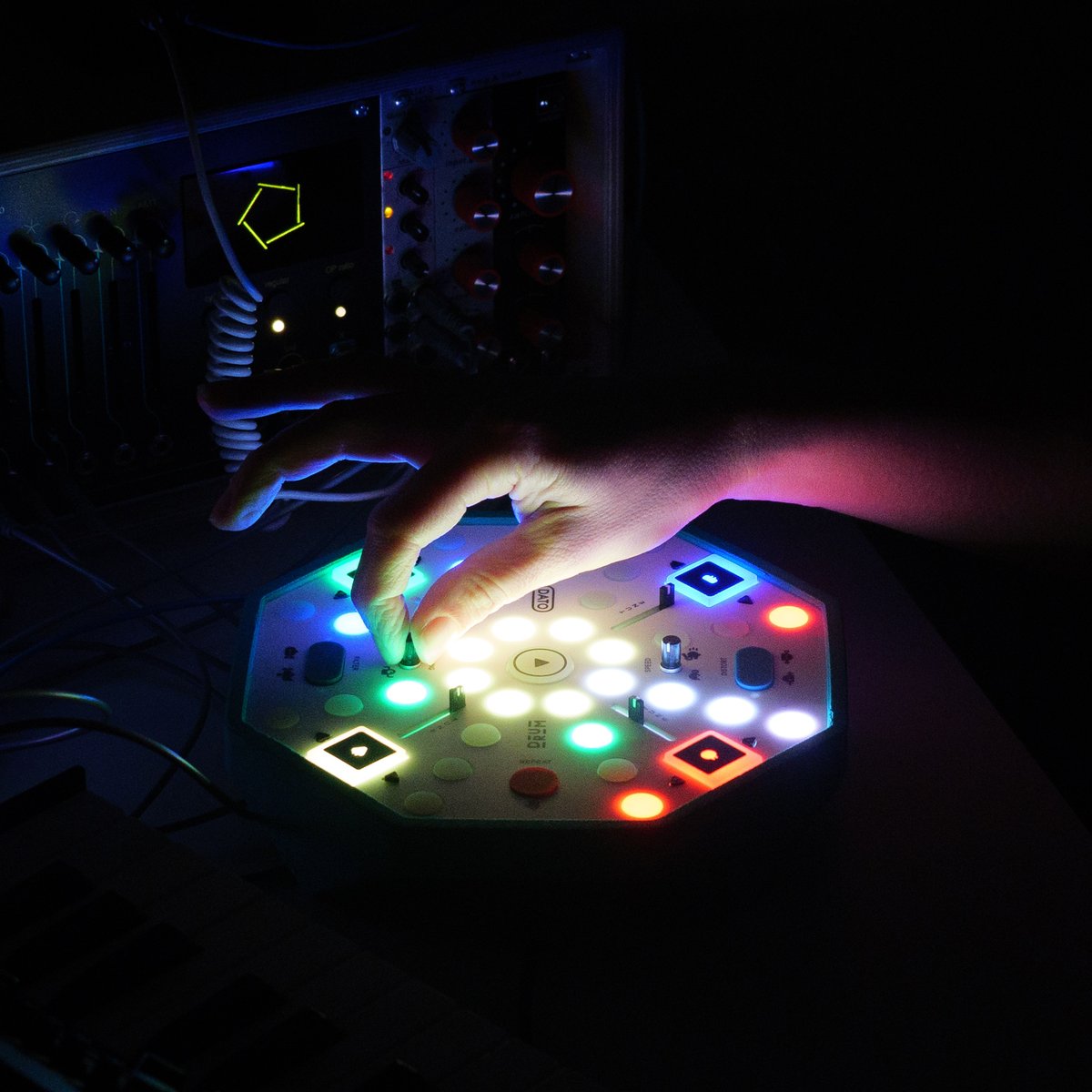 Dato DRUM plays nicely with other instruments too 🛸 – available on Kickstarter now: kickstarter.com/projects/datom…