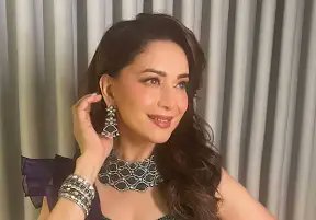 Muhamma69215782's tweet photo. What I heard ?? 
After #UrmilaMatondkar makers approach #MadhuriDixit why this 
#SalmanKhan
#BB18
#NiaSharma https://t.co/AEeORTzpwp