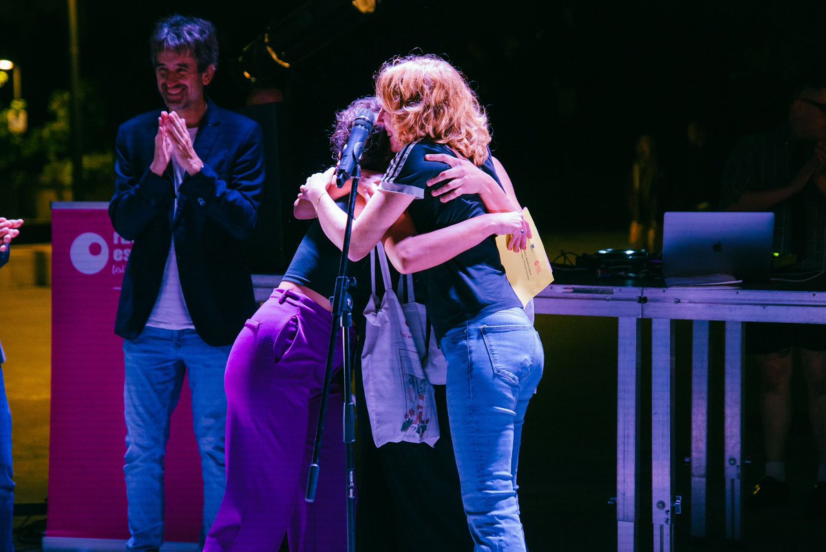 🏆 I les guanyadores del VIII Premi de Dramatúrgia Russafa Escènica + <a href="/fundacionsgae/">PAlHl</a> són... Wanda Bellanza, Marta Santandreu i Àgueda Llorca per SEQUÍA! 

#PremiDramatúrgia #RussafaEscènica #Sequía #ArtsEscèniques #CulturaValenciana #FundacióSGAE