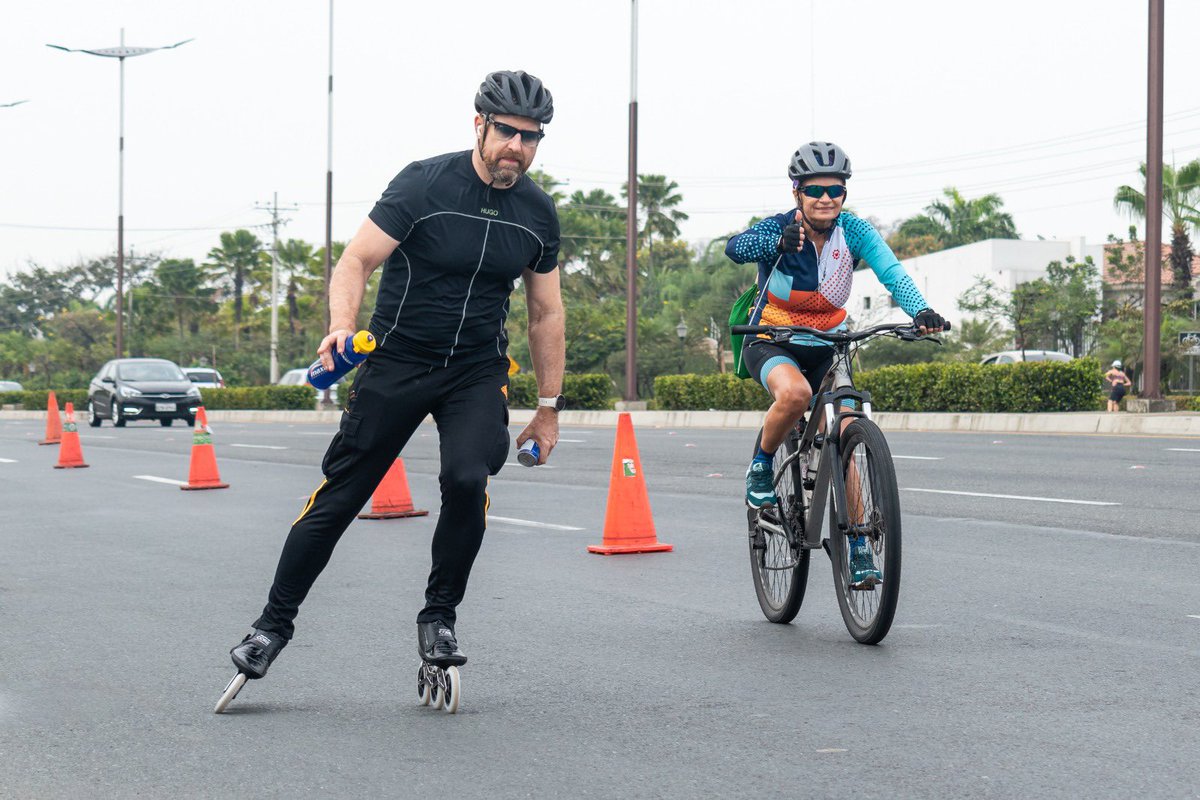 atvsamborondon's tweet photo. ¡Gracias por ser parte de la celebración de los 5 años de Samborondón en Bici! 🚴‍♂️🎉 
La presencia de todos ustedes hizo de este evento algo especial. 🙌💚 ¡Nos encanta ver a Samborondón comprometido por una movilidad más sostenible y saludable! 
Agradecemos a nuestros auspiciantes @wipalasnacks, @allnaturalec, @aguamana.ec, @jucyecuador y @aqua.ec por su apoyo.
Nos vemos el próximo domingo para seguir disfrutando juntos.  #SamborondónEnBici5años