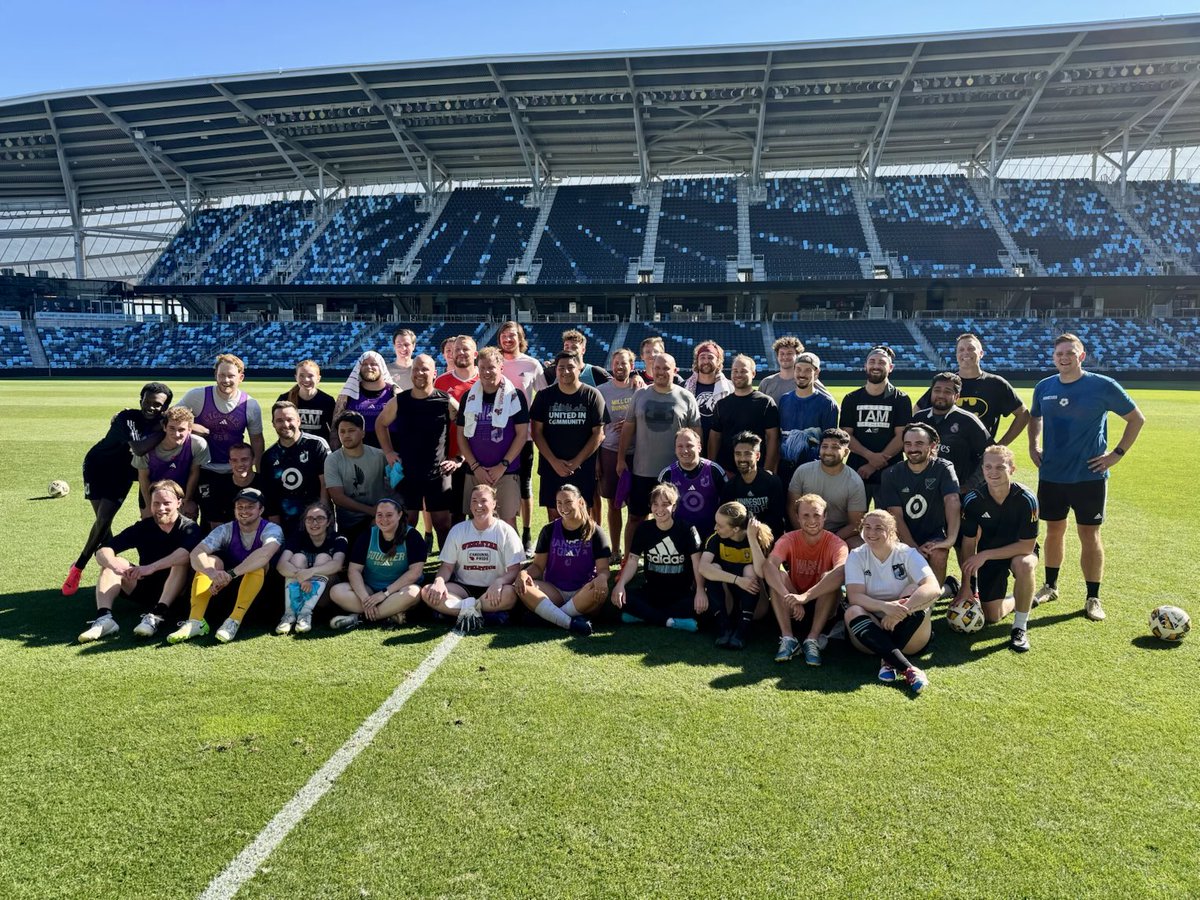 Maybe not the skill level of the team that normally plays here, but they definitely have the heart! 💙🖤