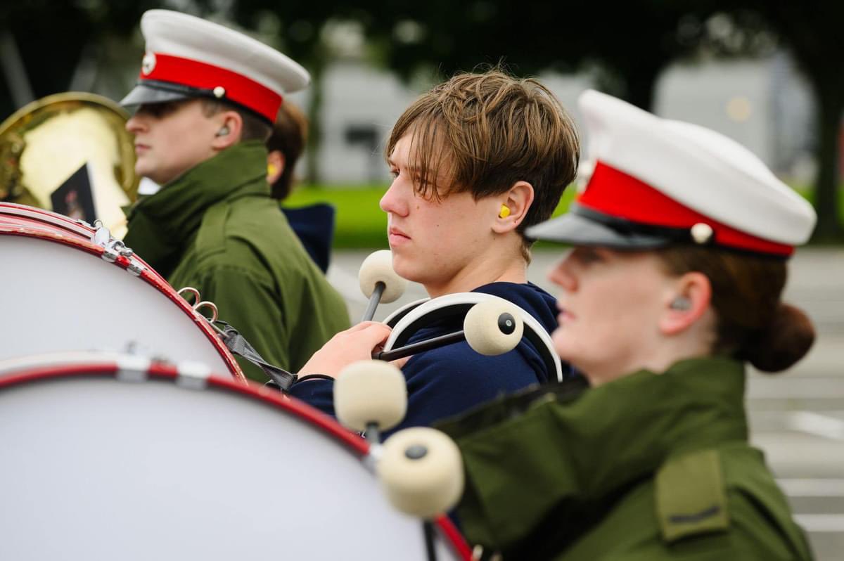 We are thrilled to share that 35 students from <a href="/RHSSuffolk/">Royal Hospital School</a> have been immersed with <a href="/RMBandService/">The Bands of HM Royal Marines</a> this week as part of the ‘Look at Life’ scheme! 

They rehearsed &amp; performed alongside Royal Marines musicians at Collingwood, engaging in marching displays &amp; concert band sessions.