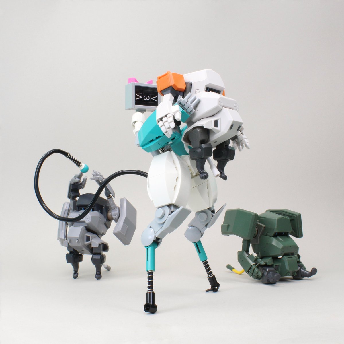 JackFrostPlamo's tweet photo. Neko-Robo Companion
#レゴ #LEGO https://t.co/BQrnRy6vot