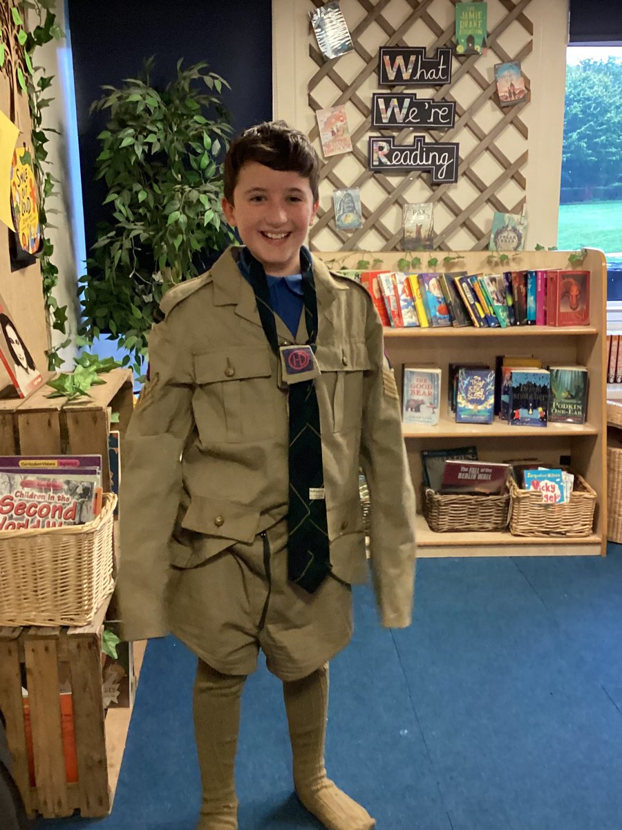 JCAWakefield's tweet image. Year 5 have had a fantastic afternoon looking at primary sources from WWII. They discussed the impact rationing had on society and were fully immersed into the life of a soldier. #RealLifeLearning @HistoryJca