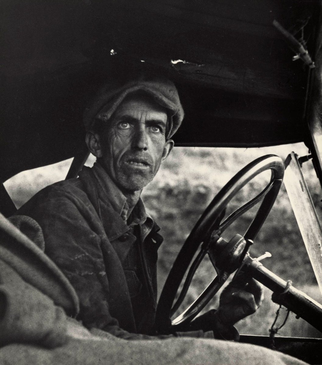 Bertrom's tweet photo. Dorothea Lange.
 
“The power of her pictures lies not only in her desire to effect social change, but also in her deep humanism, her abiding interest in people, and the skills and insights she learned as a portrait photographer.” https://t.co/IkWBz0TN3p
