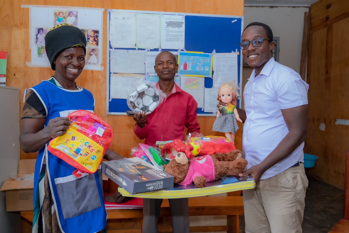 MOSmilesUg's tweet photo. @ratibu_tibu @jnabukenya88 @NkobwaPeter @martinkyaroki @VictoriaKatamba We are implementing child-friendly services at health facilities in Nakaseke and the greater Masaka region. #CreateSmiles https://t.co/kxShHBCaKx