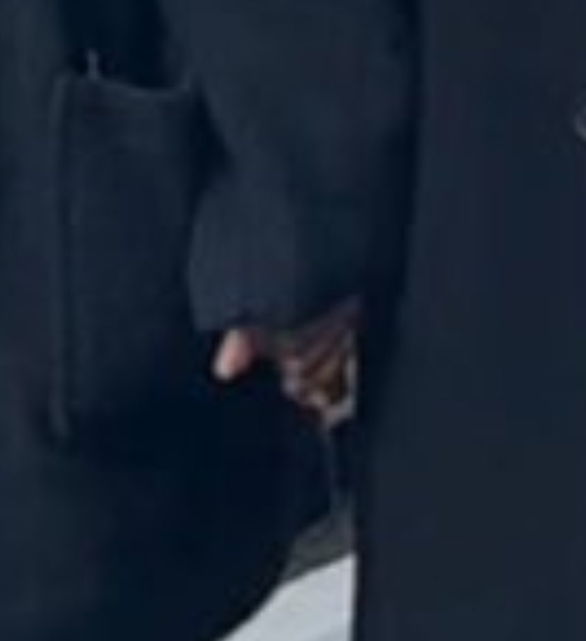 TheoryofYinWar's tweet photo. แม่!!!!!!!!!!!! จับมือกันหรอ!!!!!!!!!!!!!!!!

EP4 U STEAL MY HEART
#JACKANDJOKEREP4 https://t.co/gbJIE5KEvl