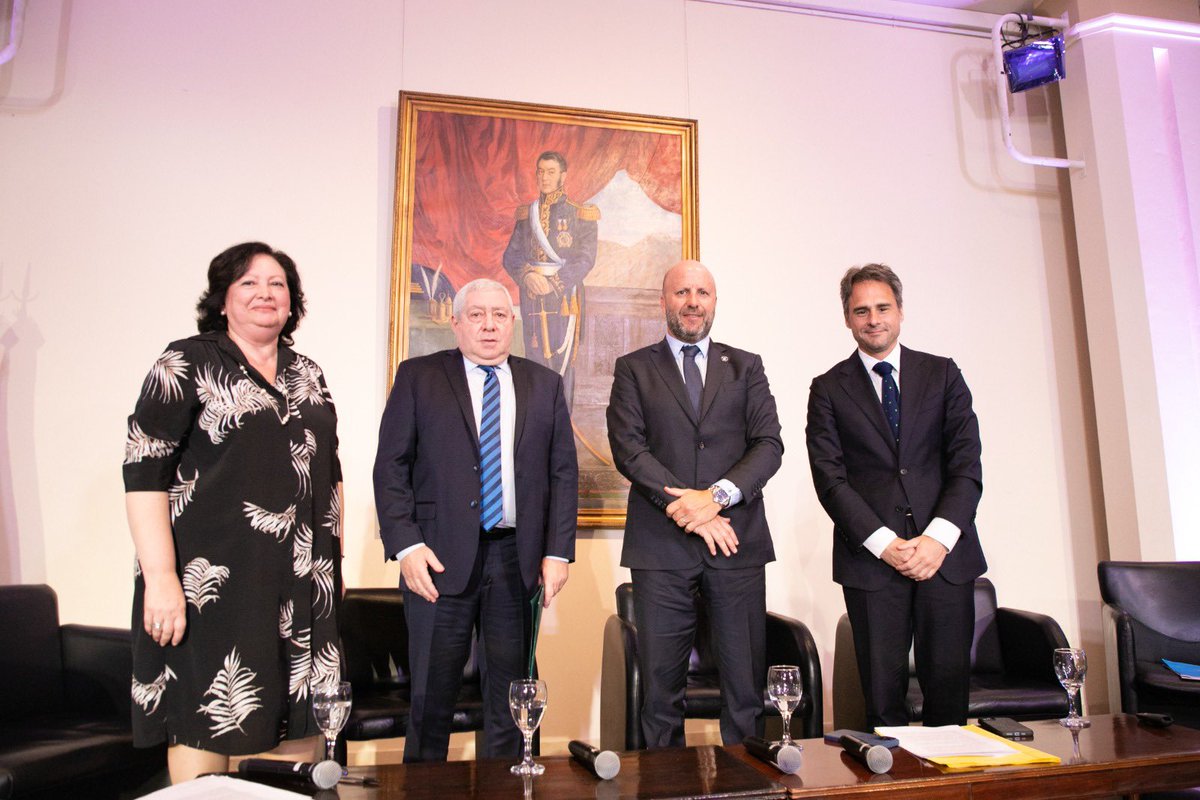 AGPuertos's tweet photo. Nuestro interventor, Gastón Benvenuto, participó de la Jornada Especial sobre la Diplomacia Profesional al Servicio de la Nación celebrada en el Palacio San Martín por APSEN, en motivo del Día del Diplomático Argentino. https://t.co/LyOrOCXSTK