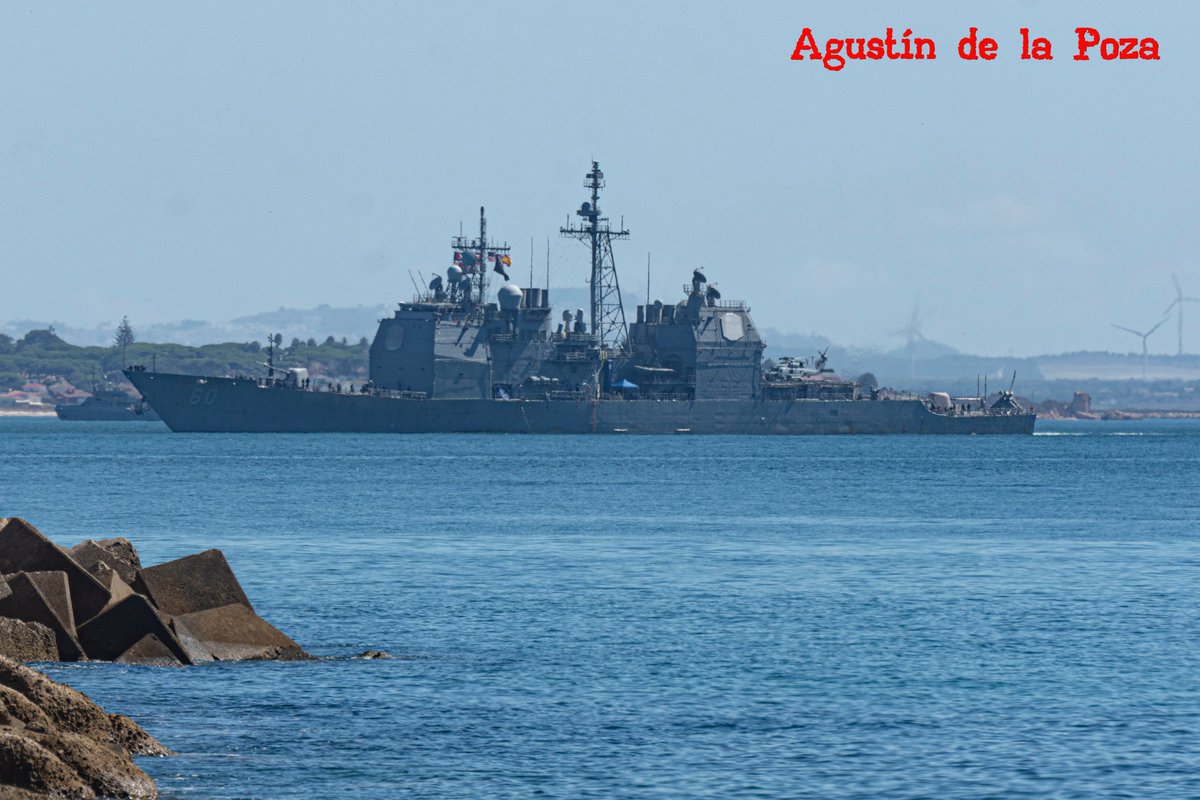 AgustinLowpozi's tweet photo. Llegada a la Base Naval de Rota del crucero de misiles guiados USS Normandy CG-60. Antes de su llegada a Rota realizó una escala en Helsinki, Finlandia, que se unió a la OTAN en abril de 2023.
#USSNormandy #BaseNavalRota #MH60RSeahawk #NATO https://t.co/UttXoc10pI