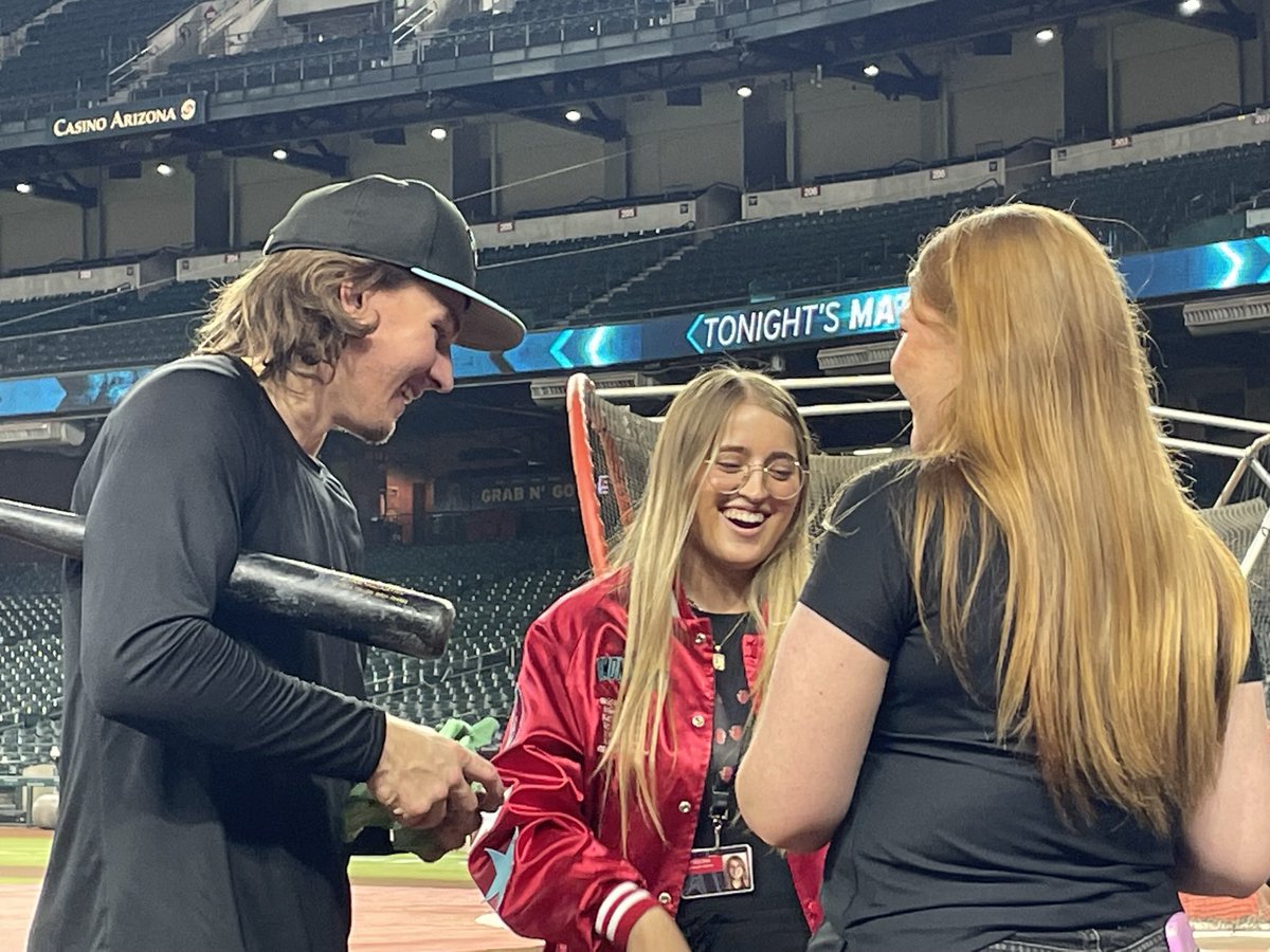 torresbujanda's tweet photo. Quizás no pasen a playoffs pero @Dbacks dejaron su huella https://t.co/4rDRg8Tnhi